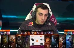 足球直播-HLE绝杀JDG，Deft完成帽子戏法的简单介绍