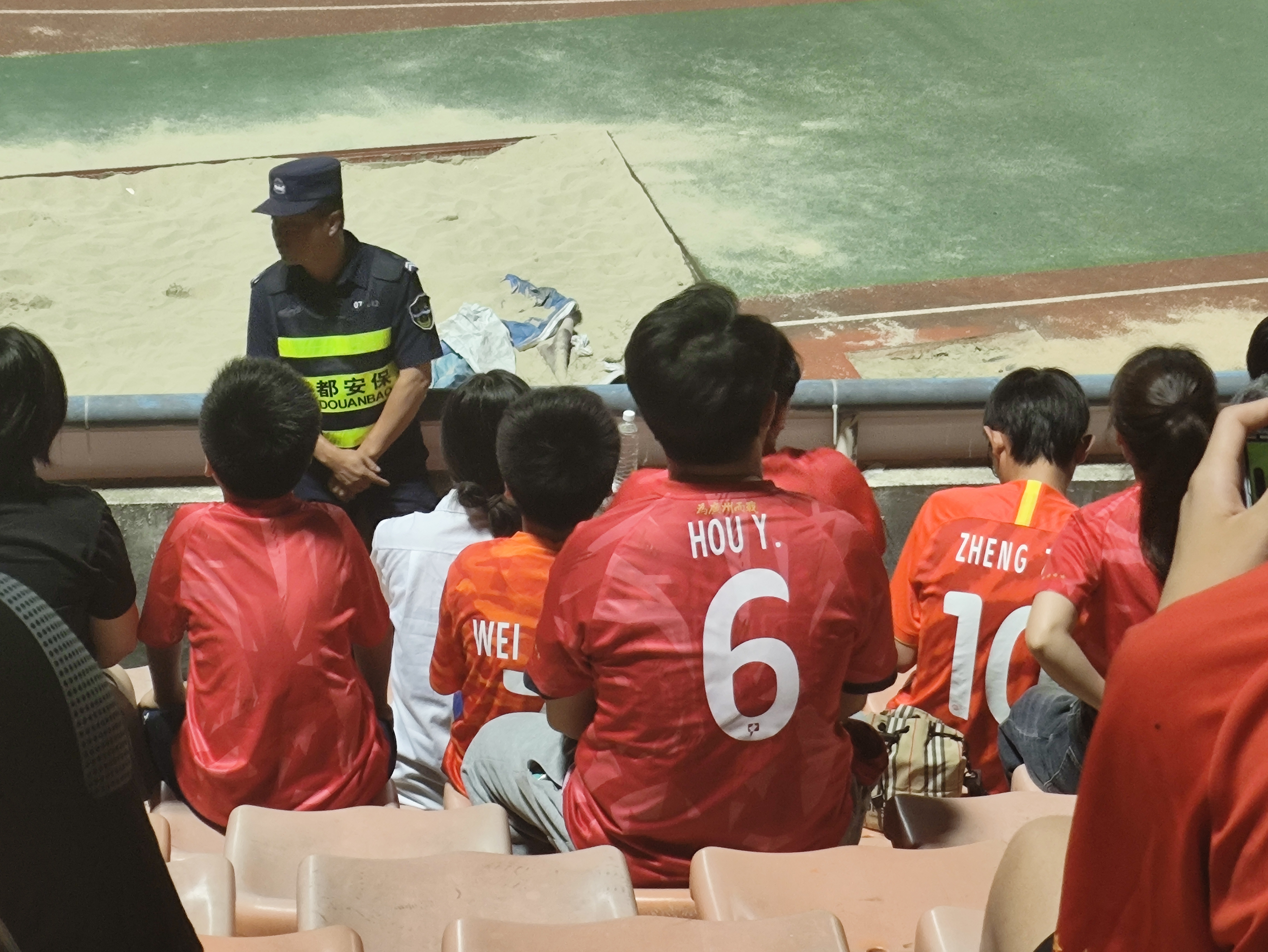 广州恒大惨败，连续三场失利形势堪忧