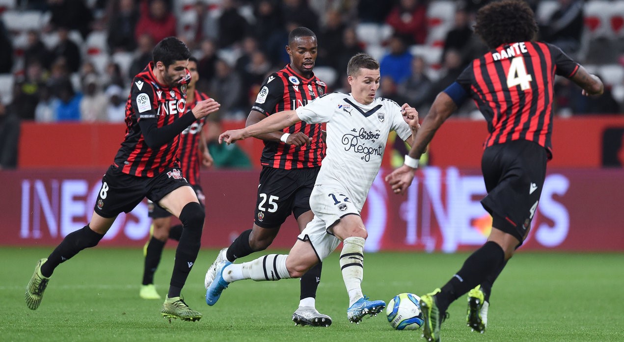 里昂客场大胜昂热，保持不败的简单介绍