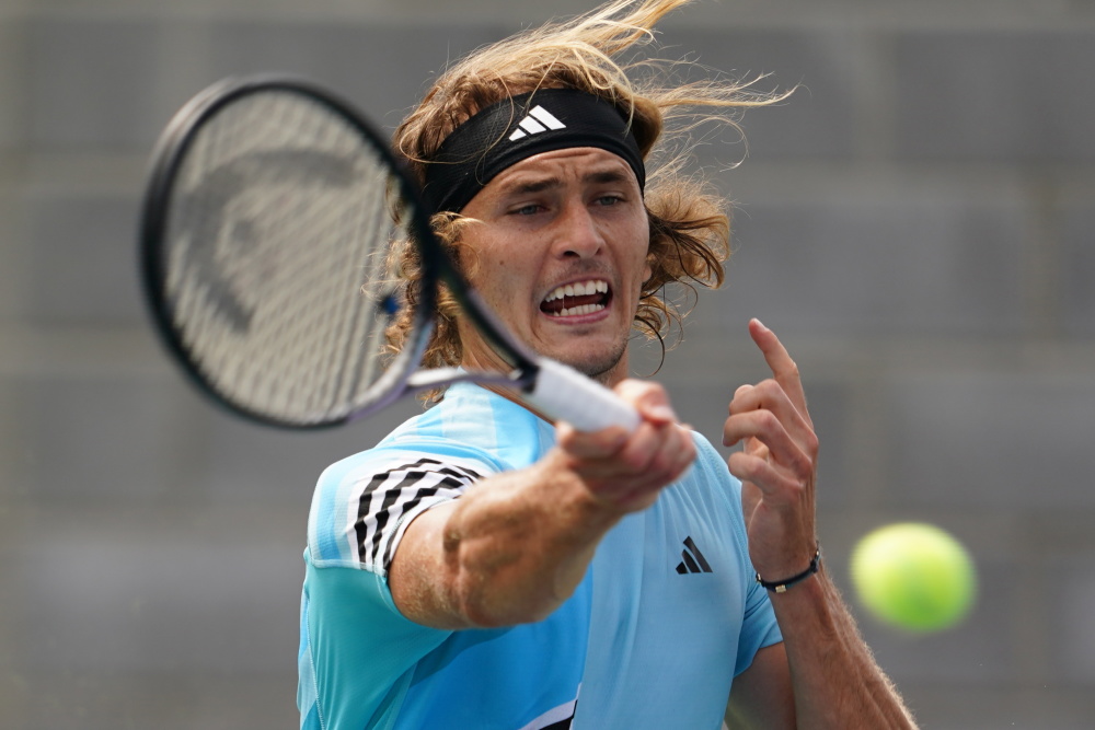 关于英国网球队力克世界网球队，兹维列夫高光表现的信息