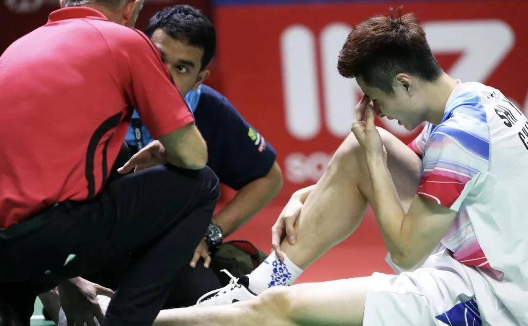 泰国队轻取印尼队,石宇奇扛起全队 泰国队轻取印尼队,石宇奇扛起全队