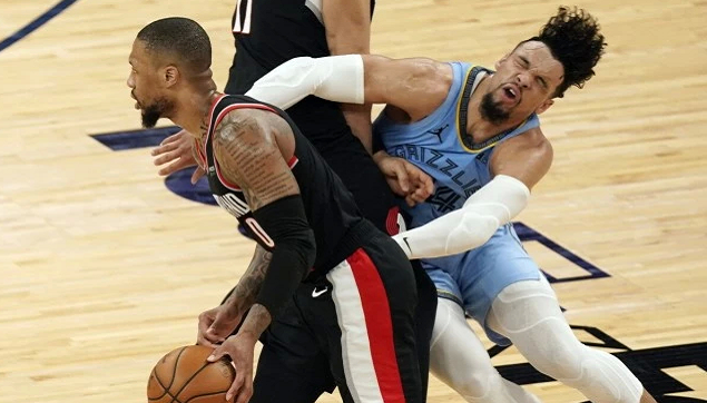 勇士完胜灰熊，赵继伟点燃赛场